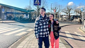 PERJALANAN ASMARA WIKA SALIM