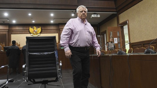 Senior Advisor PT DNK Thomas Anthony Van Der Heyden divonis pidana 12 tahun penjara dan denda Rp 500 juta kasus korupsi pengadaan satelit Kemenhan.