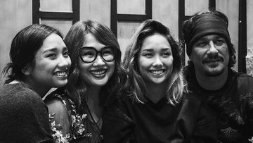 TETAP AKRAB DENGAN MANTAN ISTRI DAN ANAK-ANAK