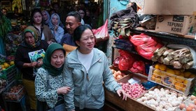 Tinjau Pasar di Bandung, Puan Serap Aspirasi Pedagang Jelang Ramadan