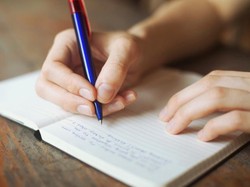 15+ Contoh Teks Cerita Sejarah, Lengkap dengan Jenis hingga Strukturnya