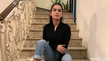 img-title Sosok Aktris Kia Poetri, Wanita Anak Satu yang Diduga Pacar Baru Virgoun