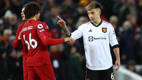 MU Lebih Sering Menang Tanpa Lisandro Martinez