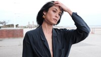 7 Potret Terbaru Mariana Renata yang Kini Tinggal di Amerika & Jadi Model Internasional