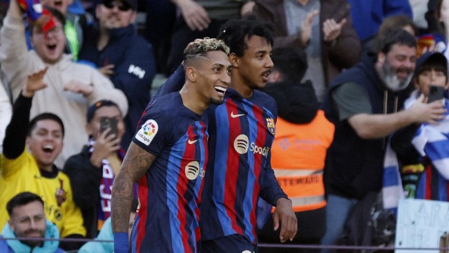 Barcelona menang tipis 1-0 atas Valencia dalam pertandingan pekan ke-24 Liga Spanyol di Stadion Camp Nou, Minggu (5/3).