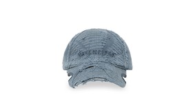 img-title Balenciaga Jual Topi 'Compang-camping', Harganya Rp5,5 Juta