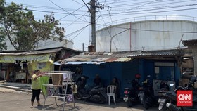 Depo Pertamina di Surabaya Nempel Permukiman, Warga Teringat Plumpang