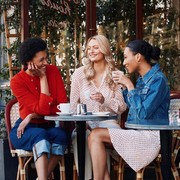 8 Brand Fashion Ini Sumbangkan Hasil Penjualannya untuk Perayaan International Women's Day 2023! Ada Favorit Kate Middleton