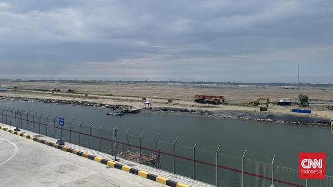 Lahan reklamasi milik PT Pelindo di Kali Baru, Jakarta Utara, yang menjadi calon lokasi Depo Pertamina pengganti Plumpang jauh dari permukiman.