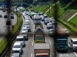 Lalin Tol JORR Arah Fatmawati Macet 4 Km Pagi Ini