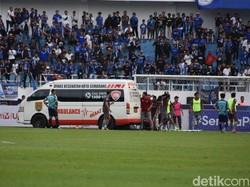 Sempat Pingsan, Pemain Madura United Ricki Ariansyah Kini Sudah Sadar