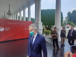Mantan PM Inggris Tony Blair Temui Jokowi di Istana