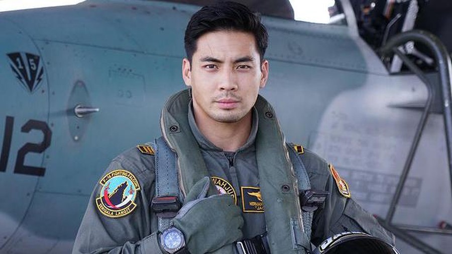 Yoshi Sudarso Yoshi Sudarso