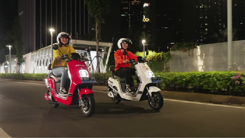 Selis sebagai produsen dan distributor motor listrik di Indonesia resmi mendapatkan subsidi motor listrik dari pemerintah.