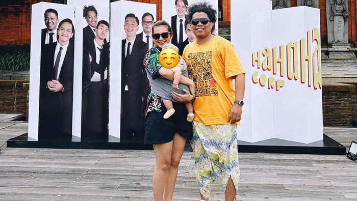 indah permatasari dan arie kriting