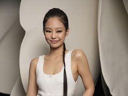 Sandiaga Uno Pamer Foto Jennie BLACKPINK BelI Batagor