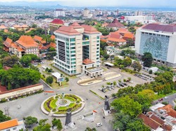 Daftar PTN Jatim Penerima KIP Kuliah Terbanyak di 2025