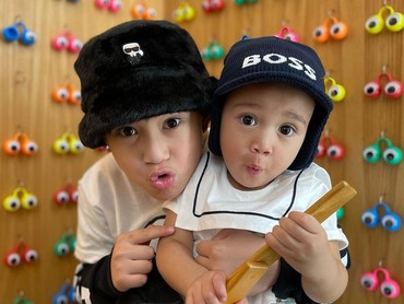 Pesan Haru Nagita Slavina dan Raffi Ahmad untuk Rafathar serta Rayyanza