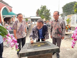 Resmikan Kantin Halal, BPJPH Ajak Pengusaha Cepat Urus Sertifikat Halal