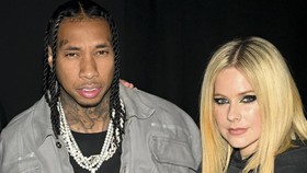 Ciuman di Paris, Avril Lavigne dan Tyga Digosipkan Pacaran
