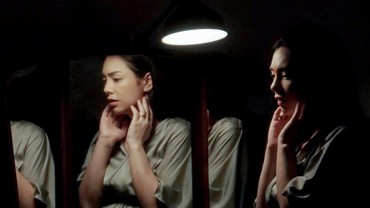 Debut Dalam Film Horor 'Sosok Ketiga', Celine Evangelista Tak Rasakan Kesulitan