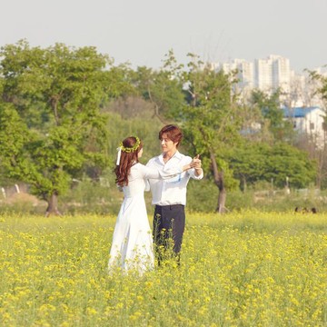 img-title Terlibat Skandal Hingga Kontroversi, Deretan Drama Ini Batal Tayang Hingga Mengganti Pemeran