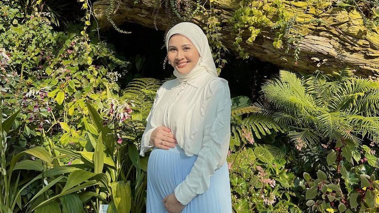 Kesha Ratuliu Kesha Ratuliu