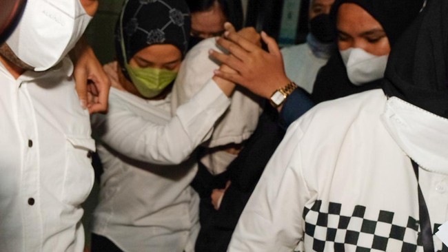 Polda Metro Jaya tidak akan menghadirkan sosok perempuan berinisial AG dalam proses rekonstruksi kasus penganiayaan terhadap Cristalino David Ozora.