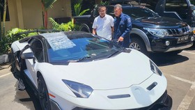 Fakta-fakta Lamborghini Pelat Nomor 'Domogatsky' WNA Rusia di Bali