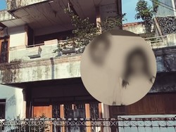 Sosok Bu Mira Penghuni Rumah Terbengkalai: Kerap Dibully dan Dilecehkan