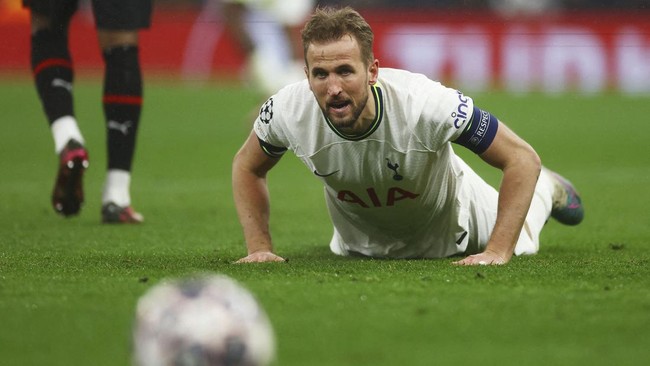 Penyerang Tottenham Hotspur Harry Kane dikabarkan terbang ke Jerman, Jumat (11/8), setelah setuju bergabung dengan Bayern Munchen.