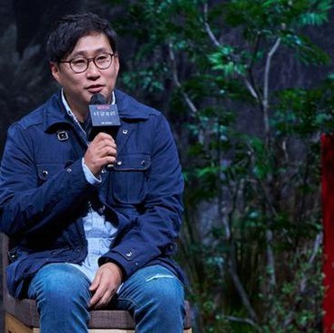 Bantahan Sutradara Drama 'The Glory' Ahn Gil Ho soal Tudingan Bullying