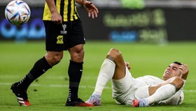 FOTO: Al Nassr Kalah, Ronaldo Ngamuk