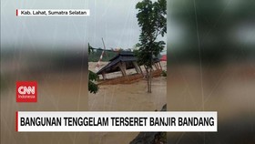 VIDEO: Bangunan Tenggelam Terseret Banjir Bandang