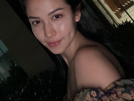 5 Potret Kehamilan Pertama Estelle Linden, Jadi Kado Terindah Untuknya dan Suami