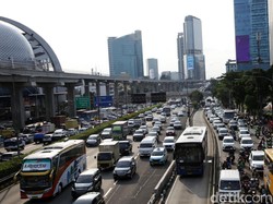 Bahu Jalan Ruas Tol Semanggi-Cawang Boleh Dilintasi, Ini Jadwalnya
