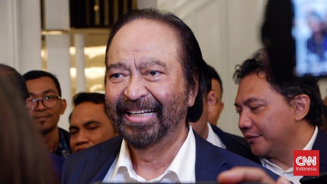 Ketua Umum Partai NasDem Surya Paloh hanya bicara singkat menanggapi wacana duet Ganjar Pranowo-Anies Baswedan di Pilpres 2024.