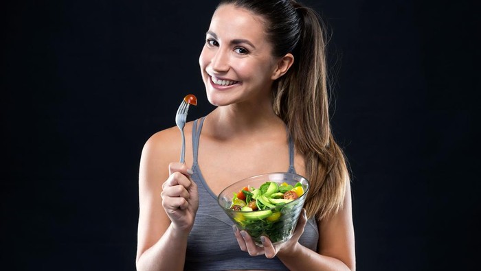 img-title 7 Makanan Sehat yang Sebaiknya Dihindari Saat Diet Karbohidrat, Biar Timbangan Nggak Gampang Naik!