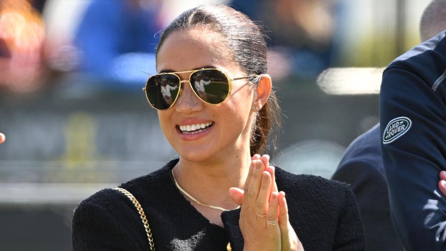 THE HAGUE, NETHERLANDS - APRIL 16: Meghan, Duchess of Sussex attends the Land Rover Driving Challenge during the 2022 Invictus Games at Zuiderpark on April 16, 2022 in The Hague, Netherlands. (Photo by Karwai Tang/WireImage)