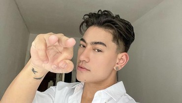 img-title Foto Phuwaryne Keenan Transgender Berdarah Indonesia, Dulu Wanita Kini Jadi Pria