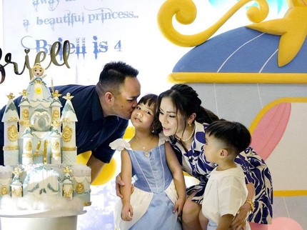 7 Potret Ultah ke-4 Briell Anak Momo Eks Geisha Dirayakan Sederhana, Ini Alasannya