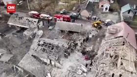 VIDEO: Rudal Rusia Kembali Bombardir Ukraina, Belasan Warga Tewas