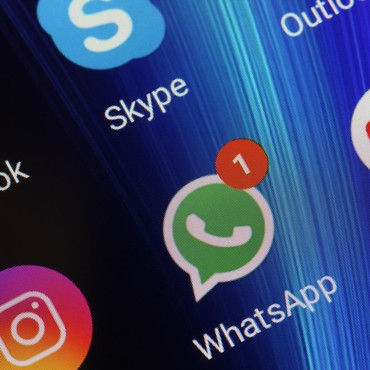 Cara Tambahkan Kontak Langsung dari Aplikasi WhatsApp