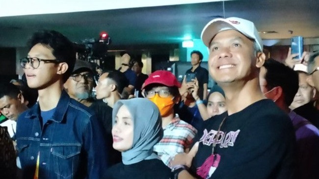 Selain di Posko Pemenangan Ganjar yang ada di Jalan RM Said, nobar debat capres juga digelar TPD di beberapa lokasi yang dibuat relawan.