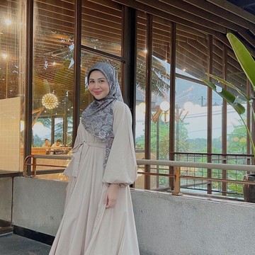 img-title Intip Inspirasi OOTD Kesha Ratuliu untuk Tampil Modis di Acara Buka Puasa Bersama