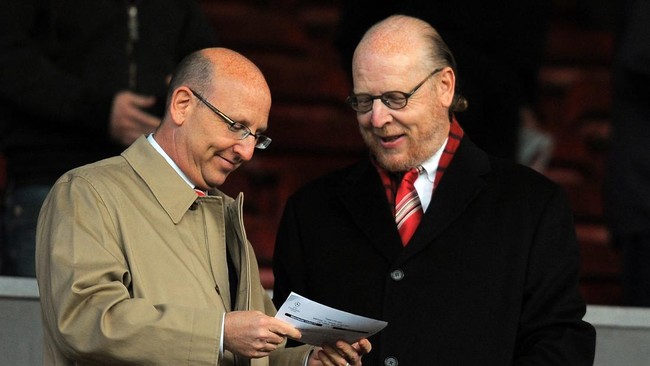 Keluarga Glazer memutuskan untuk menunda penjualan Manchester United hingga pertengahan tahun, tepatnya Juni 2023.