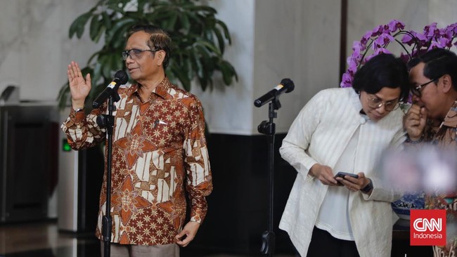 Menko Polhukam Mahfud MD siap membongkar transaksi janggal terkait kasus dugaan pencucian yang terjadi di kementerian dan lembaga (K/L) negara.