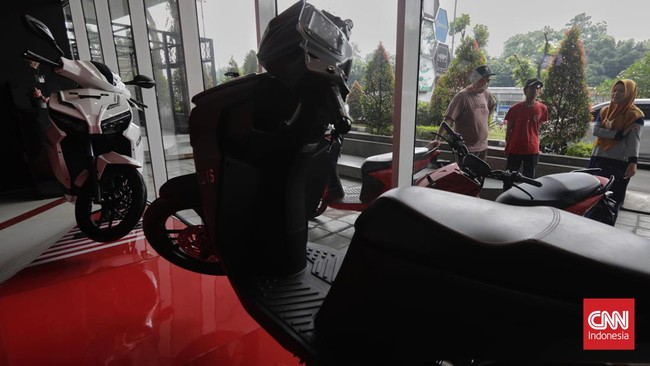 Dalam beberapa waktu situs Sisapira tak bisa digunakan setelah pemerintah merilis aturan baru kriteria penerima subsidi motor listrik Rp7 juta.