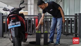 img-title Jurus Luhut Bikin Motor Listrik Makin Murah Usai Subsidi Rp7 Juta