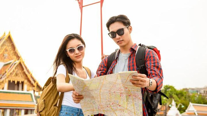 6 Aturan Budaya yang Wajib Kamu Patuhi saat Liburan ke Luar Negeri, Ada yang Nggak Boleh Bungkus Makanan Sisa! 6 Aturan Budaya yang Wajib Kamu Patuhi saat Liburan ke Luar Negeri, Ada yang Nggak Boleh Bungkus Makanan Sisa!